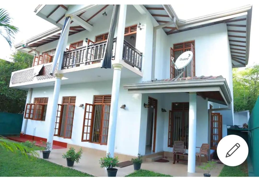 Sanasuma Villa Bentota Esterno foto